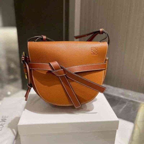 autumn winter popular color contrast bow bag with excellent texture fashionable versatile shoulder messenger designer handbags sale women
autumn winter popular color contrast bow bag with excellent texture fashionable versatile shoulder messenger designer handbags sale women