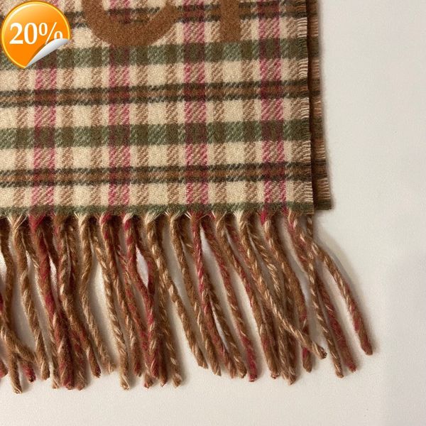 new design scarf the right version of g checkered wool for women in winter with thickened warm large double-sided color blocked cashmere, Blue;gray
new design scarf the right version of g checkered wool for women in winter with thickened warm large double-sided color blocked cashmere, Blue;gray