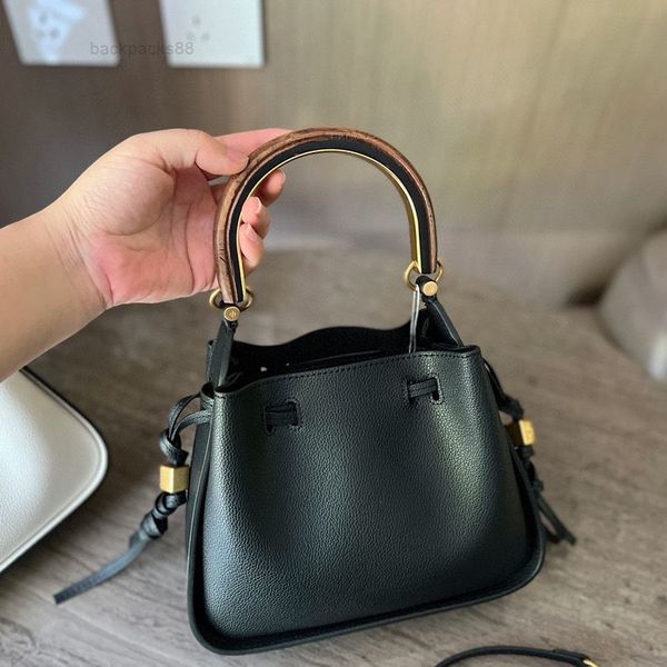 designer luxury women bag tory handbag tb fashion inclined shoulder bags versatile purses tories burchs totes large capacity saddle coal wal
designer luxury women bag tory handbag tb fashion inclined shoulder bags versatile purses tories burchs totes large capacity saddle coal wal