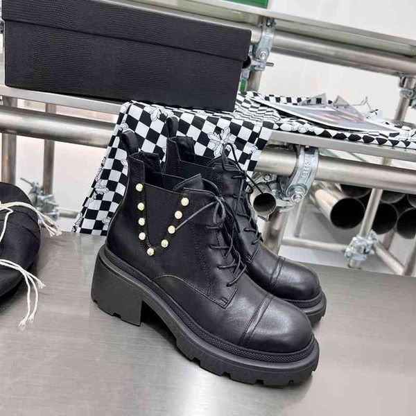 boots net red martin boots women's british style niche design sense super fire short thick heel motorcycle, Black
boots net red martin boots women's british style niche design sense super fire short thick heel motorcycle, Black