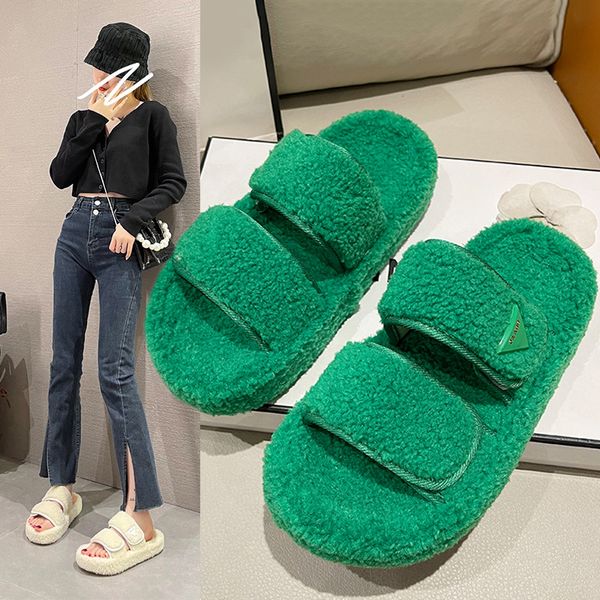 autumn and winter thick bottom fur women's slippers wear lamb wool double flat bottom slip-on, Black
autumn and winter thick bottom fur women's slippers wear lamb wool double flat bottom slip-on, Black