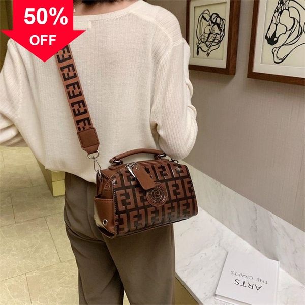 designer clutch bag evening clutches fashion large capacity godds on the new cross carrying one trend wide shoulder strap purs onlin
designer clutch bag evening clutches fashion large capacity godds on the new cross carrying one trend wide shoulder strap purs onlin