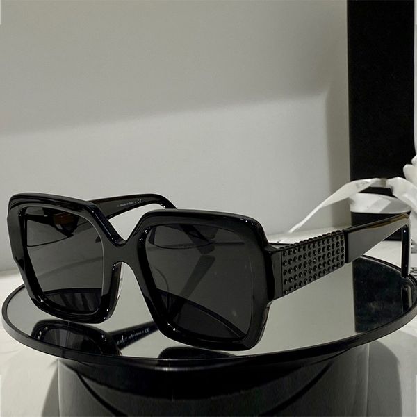 

Shiny crystals Monochrome SunGlasses Diamonds 2022 official brand Trendy Oversized Square Men Sun glasses Retro Letter black Eyewear SPR21 Travel Goggles Shades