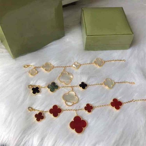 new fashion luxury brand 100% 925 sterling sier clover motifs bracelet mixed leaf lucky bracelets for women219x, Golden;silver 
new fashion luxury brand 100% 925 sterling sier clover motifs bracelet mixed leaf lucky bracelets for women219x, Golden;silver