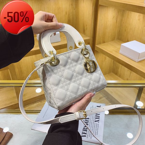designer clutch bag purses ladies handbags evening clutches female 2022 new high-grade texture chaolingge small fragrance fashion one should
designer clutch bag purses ladies handbags evening clutches female 2022 new high-grade texture chaolingge small fragrance fashion one should