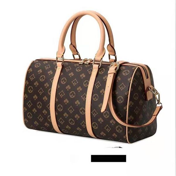 2022 new pu fashion men women travel bag duffle bags luggage handbags large capacity sport bag 65cm #l986l2664
2022 new pu fashion men women travel bag duffle bags luggage handbags large capacity sport bag 65cm #l986l2664