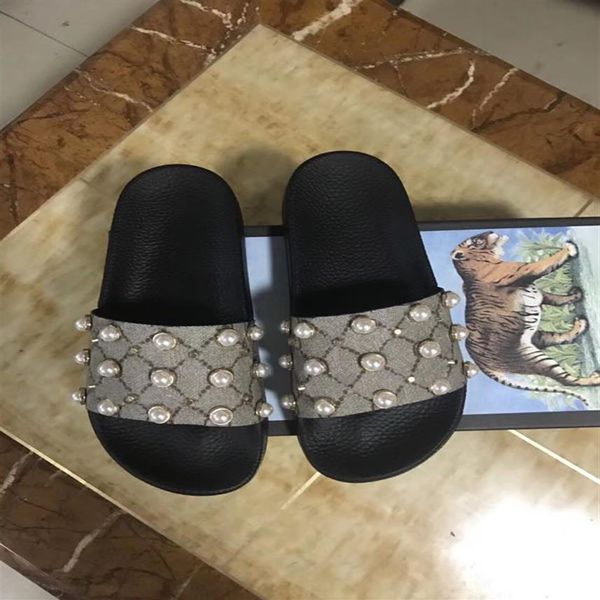 2018 fashion slippers female box style luxury designer pearl women beach slippers at the lowest the quality size 35-259s, Black
2018 fashion slippers female box style luxury designer pearl women beach slippers at the lowest the quality size 35-259s, Black