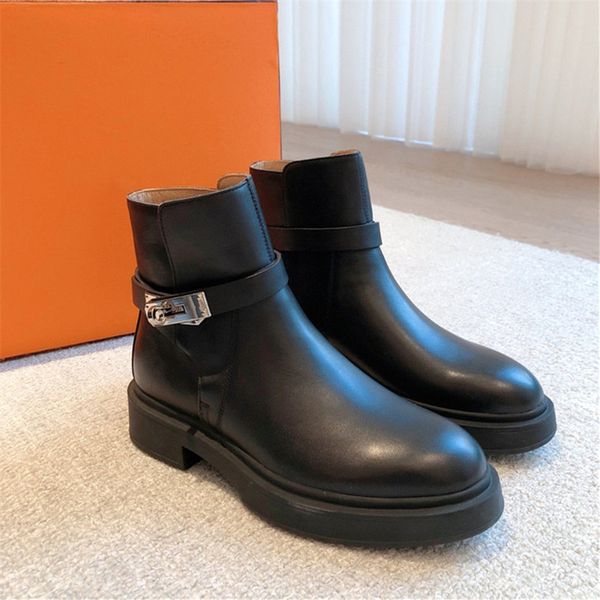 british retro design classic short boots low heel platform black brown casual fashion boot size 35-39
british retro design classic short boots low heel platform black brown casual fashion boot size 35-39