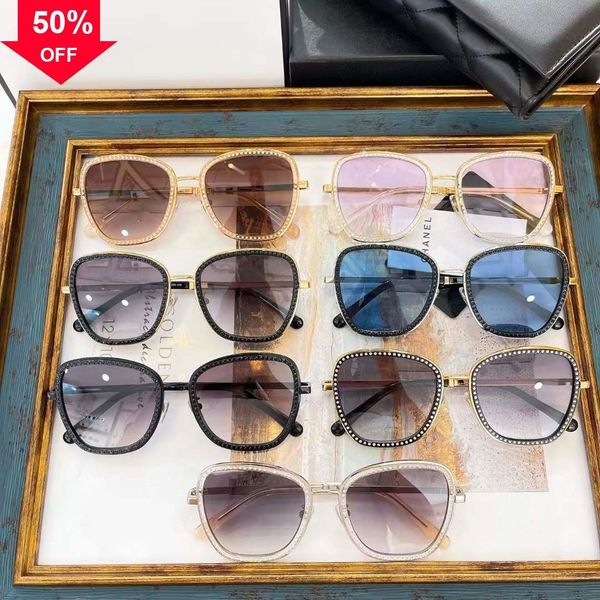 designer sunglasses xiaoxiangjia's new online celebrity the same personalized trend women's versatile fashion ch4277, White;black
designer sunglasses xiaoxiangjia's new online celebrity the same personalized trend women's versatile fashion ch4277, White;black