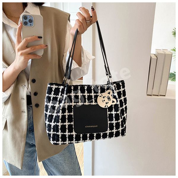hbp large-capacity bag 2022 new ladies commuter shoulder bags popular simple and generous tote trend
hbp large-capacity bag 2022 new ladies commuter shoulder bags popular simple and generous tote trend