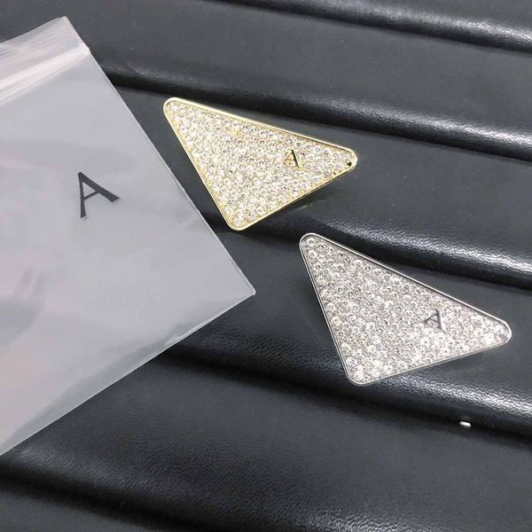 quality fashion designer triangle p letters brooches pins for women men rhinestone brooch pin jewelry for party wedding gift accessorie, Gray
quality fashion designer triangle p letters brooches pins for women men rhinestone brooch pin jewelry for party wedding gift accessorie, Gray