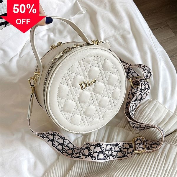 designer clutch bag evening clutches 42% off 2022 new fashion trendy bags round cake embroidered thread letter small korean version foreign
designer clutch bag evening clutches 42% off 2022 new fashion trendy bags round cake embroidered thread letter small korean version foreign