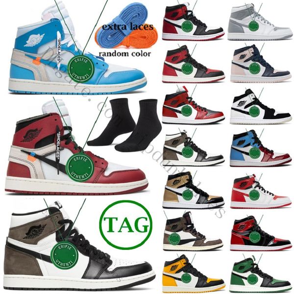 2022 chicago off air jordens 1 basketball shoes cool grey white x rebellionaire sneakers retro dark mocha unc black bred toe fearless dief, Black;white
2022 chicago off air jordens 1 basketball shoes cool grey white x rebellionaire sneakers retro dark mocha unc black bred toe fearless dief, Black;white