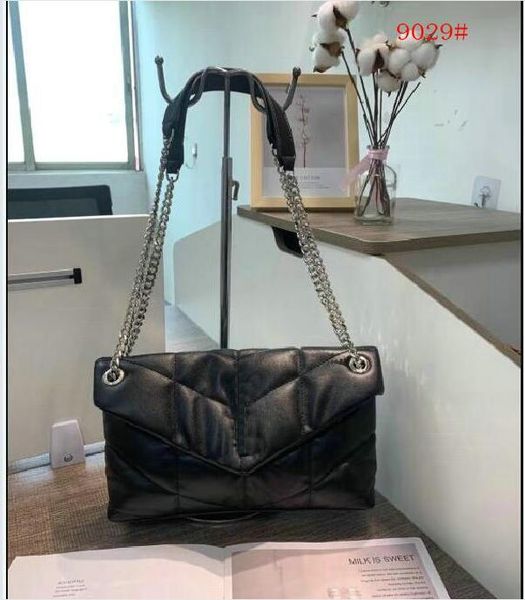 designer shoulder bag chain crossbody women classic flap handbag famous purse luxury clutch shopping wallet lady casual capacity handbags 9029#70, Black/silver chain
designer shoulder bag chain crossbody women classic flap handbag famous purse luxury clutch shopping wallet lady casual capacity handbags 9029#70, Black/silver chain