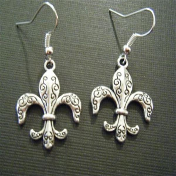 whole fashion jewelry vintage silver cute fleur de lis charm pendants dangle earrings for womens 50 pair z196302t
whole fashion jewelry vintage silver cute fleur de lis charm pendants dangle earrings for womens 50 pair z196302t