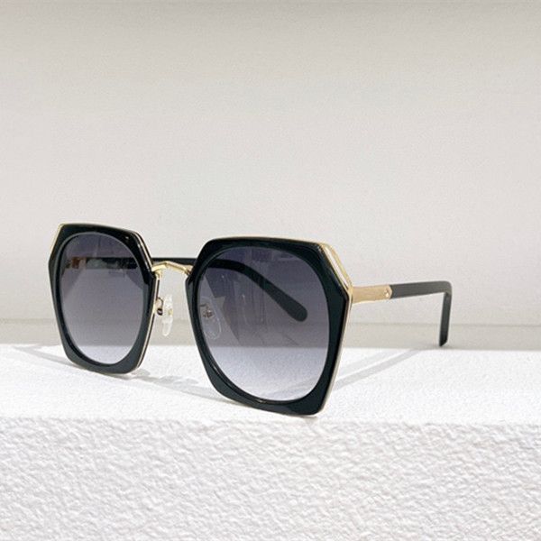 sunglasses for men women summer 2282 style anti-ultraviolet retro plate square full frame fashion glasses random box, White;black
sunglasses for men women summer 2282 style anti-ultraviolet retro plate square full frame fashion glasses random box, White;black