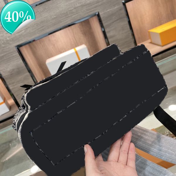 designer evening bag new shoulder mini hand 2022 luxury digner brand fashion backpack style bags hands women travel back pack letter phone c
designer evening bag new shoulder mini hand 2022 luxury digner brand fashion backpack style bags hands women travel back pack letter phone c