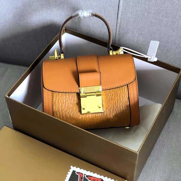 totes shoulder bags 2021 women messenger bag classic style fashion lady handbags speedy with strap leather
totes shoulder bags 2021 women messenger bag classic style fashion lady handbags speedy with strap leather