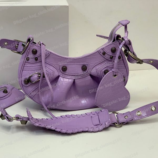 woman handbag designers shoulder bag balencigas crocodile embossed real leather aged silver hardware motorcyde bags crossbody designer bags
woman handbag designers shoulder bag balencigas crocodile embossed real leather aged silver hardware motorcyde bags crossbody designer bags