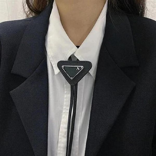2021 europe fashion triangel tri metal logo men women neck tie fashion brand girl wild boy ties without box227m, Blue;purple
2021 europe fashion triangel tri metal logo men women neck tie fashion brand girl wild boy ties without box227m, Blue;purple