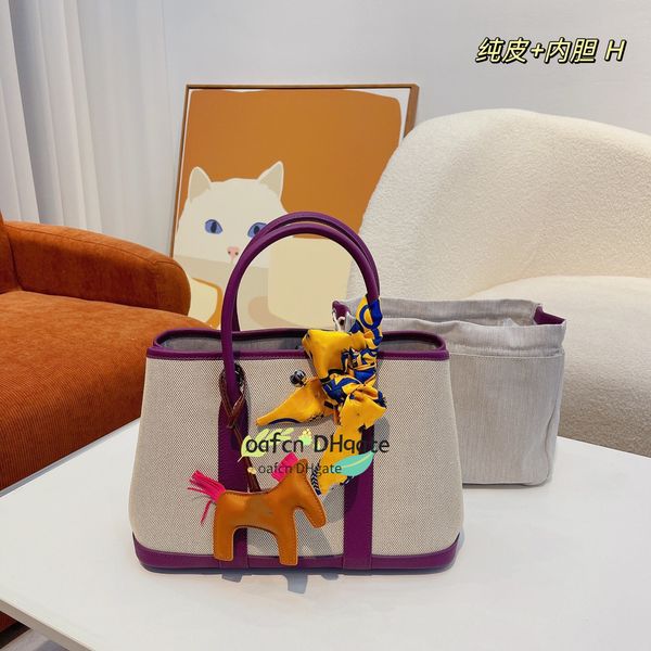 10a luxury designer bag handbag ladies 4 colors casual travel ribbon tote pure leather material with liner fashion shoulder bag tote
10a luxury designer bag handbag ladies 4 colors casual travel ribbon tote pure leather material with liner fashion shoulder bag tote