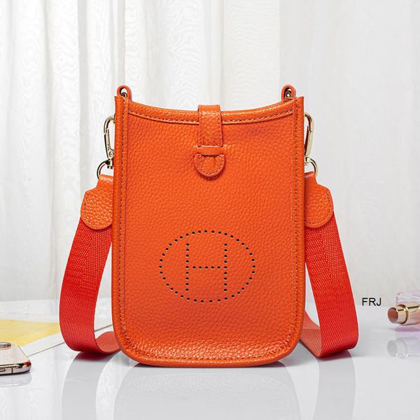designer herme bags evelyn bag leather messenger bag 2022 new small h mini niche design mobile phone have logo
designer herme bags evelyn bag leather messenger bag 2022 new small h mini niche design mobile phone have logo