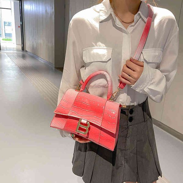 gltw hourglass bag crocodile pattern fashion portable women's leisure personality single shoulder bag messenger
gltw hourglass bag crocodile pattern fashion portable women's leisure personality single shoulder bag messenger