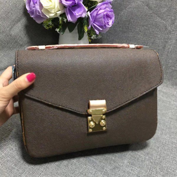 2022 women bag luxury design bag messenger package classic shoulder bag clutch handbag luxury
2022 women bag luxury design bag messenger package classic shoulder bag clutch handbag luxury