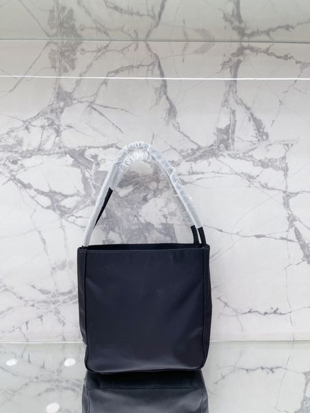 prad bag tote designer bags the totes designers women shoulder crossbody leather luxury handbags large capacity backpack classic luxurys 7v1
prad bag tote designer bags the totes designers women shoulder crossbody leather luxury handbags large capacity backpack classic luxurys 7v1