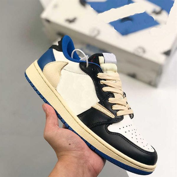 jumpman 1 og 1s low mens basketball shoes travis scotts x fragment white blue lychee skin with north carolina suede womens2406
jumpman 1 og 1s low mens basketball shoes travis scotts x fragment white blue lychee skin with north carolina suede womens2406