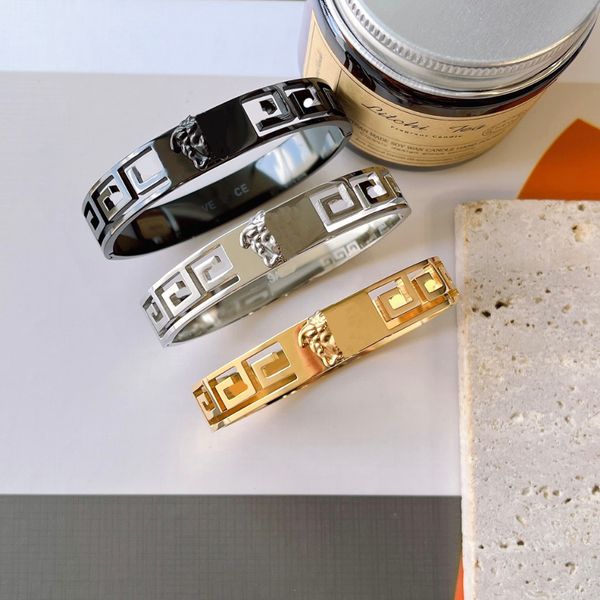 designers bangle bracelets gold men bangle luxury designer gold black silver letter wispy bracelet jewelry plated stainless steel love gift
designers bangle bracelets gold men bangle luxury designer gold black silver letter wispy bracelet jewelry plated stainless steel love gift