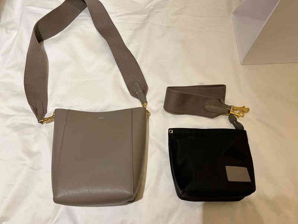 shoulder bags wide straps tote women handbag leather designer crossbody female inside pocket and bucket
shoulder bags wide straps tote women handbag leather designer crossbody female inside pocket and bucket