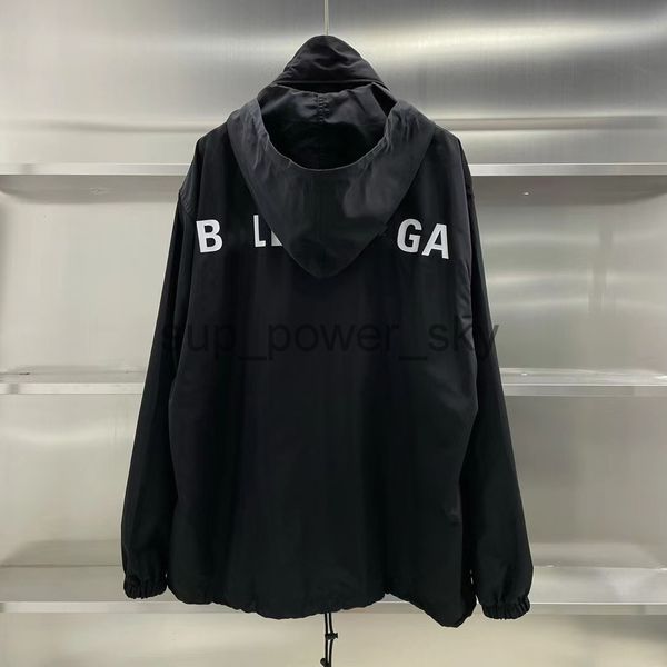 mens jackets designer original coat balencaigass letter print high neck thin style stormsuit womens windbreaker hooded jacket, Black;brown
mens jackets designer original coat balencaigass letter print high neck thin style stormsuit womens windbreaker hooded jacket, Black;brown