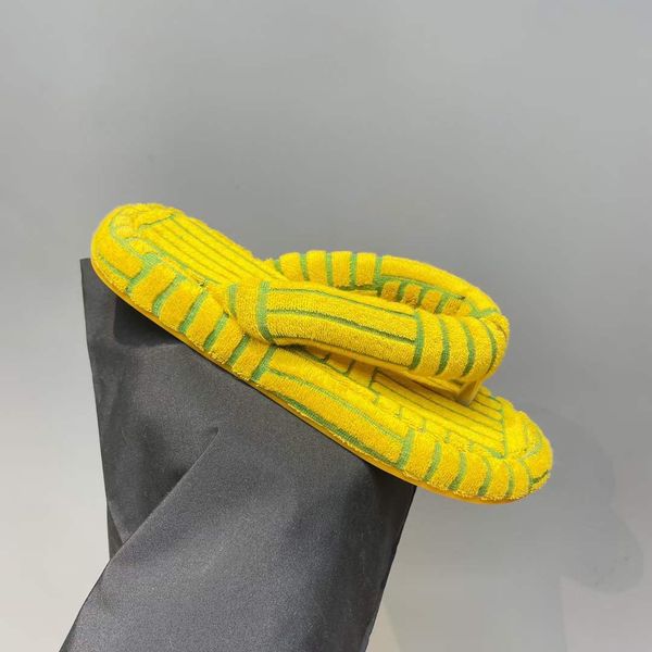 europ slipper woven towel fabric flip flops beach men's and women's big head slippers velvet scuffs cross design swimming pool par, Black
europ slipper woven towel fabric flip flops beach men's and women's big head slippers velvet scuffs cross design swimming pool par, Black