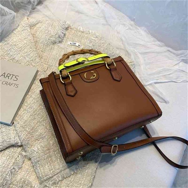 shoulder bags trendy handbags song same high-grade texture factory direct sales 75% off
shoulder bags trendy handbags song same high-grade texture factory direct sales 75% off