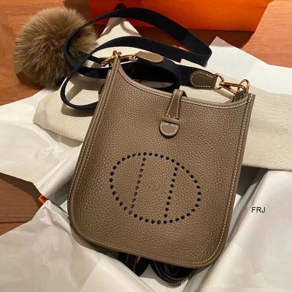 designer herme bags evelyn bag 2022 head layer togo leather bucket womens lychee pattern hollow out single shoulder crossbody have logo frj
designer herme bags evelyn bag 2022 head layer togo leather bucket womens lychee pattern hollow out single shoulder crossbody have logo frj