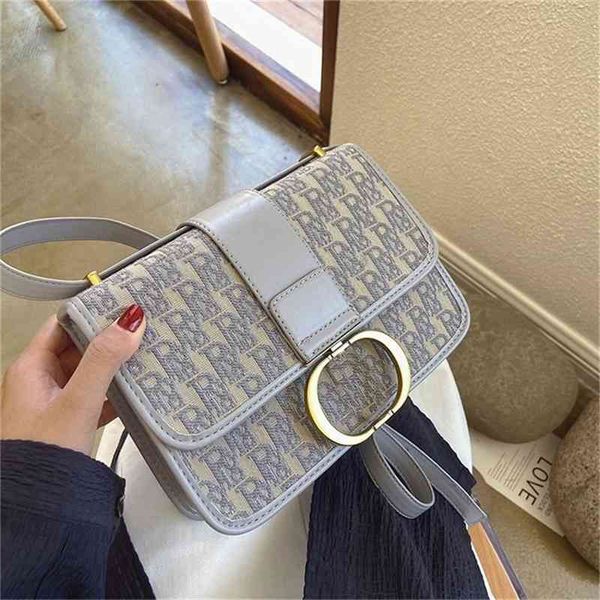 shoulder bags trendy handbags women korean version canvas mother square trend versatile underarm factory store 70% off
shoulder bags trendy handbags women korean version canvas mother square trend versatile underarm factory store 70% off