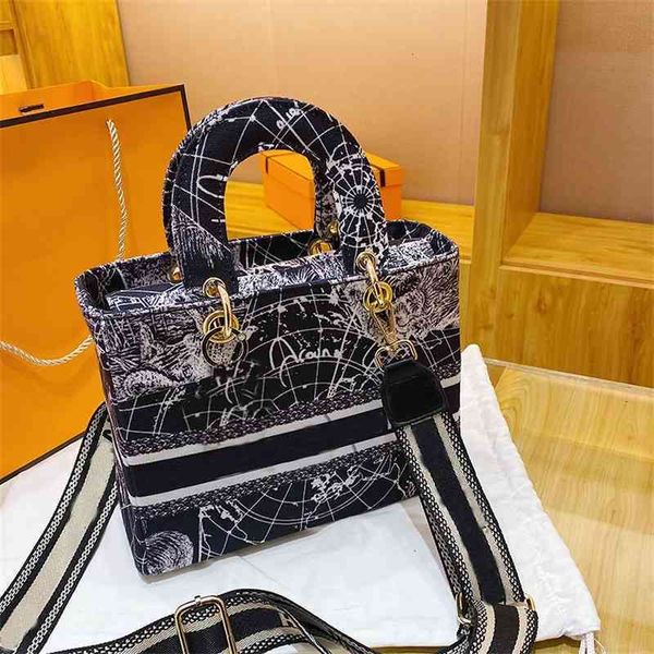 fashion women's handbags shoulder bag crossbody lady wallets book bags new hand embroidery princess net red trend letter messenger tote
fashion women's handbags shoulder bag crossbody lady wallets book bags new hand embroidery princess net red trend letter messenger tote