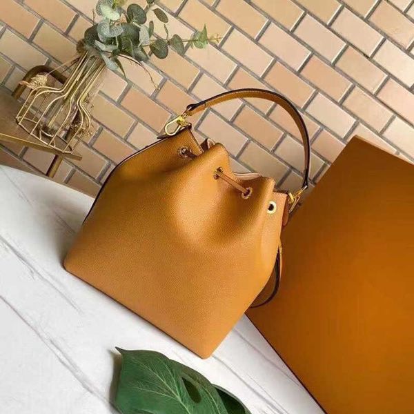 2021 fashion women bag summer bucket pu leather shoulder bags brand designer ladies crossbody messenger bags totes sac
2021 fashion women bag summer bucket pu leather shoulder bags brand designer ladies crossbody messenger bags totes sac
