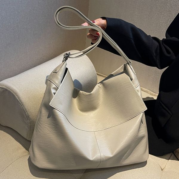 evening bags luxury women pu leather for casual tote large capacity work package a4 vintage handbags multifunction 220919
evening bags luxury women pu leather for casual tote large capacity work package a4 vintage handbags multifunction 220919