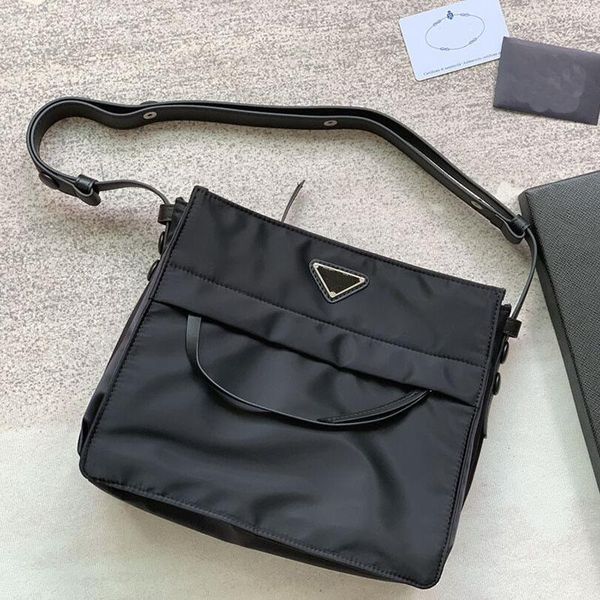 prad bag tote designer bags the totes designers women shoulder crossbody leather luxury handbags large capacity backpack classic luxurys uzo
prad bag tote designer bags the totes designers women shoulder crossbody leather luxury handbags large capacity backpack classic luxurys uzo