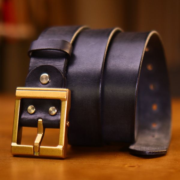 thickened bronze buckle hand-painted men's retro belt all-match casual layer pure cowhide trend belt, Black;brown
thickened bronze buckle hand-painted men's retro belt all-match casual layer pure cowhide trend belt, Black;brown