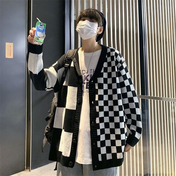 men's sweaters stitching plaid cardigan sweater men's brand retro loose knit sweater jacket spring and autumn harajuku men's, White;black
men's sweaters stitching plaid cardigan sweater men's brand retro loose knit sweater jacket spring and autumn harajuku men's, White;black