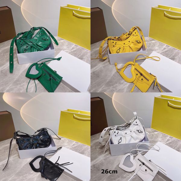 5a quality designer bag half crescent fashion classic star with the same motorcycle bag
5a quality designer bag half crescent fashion classic star with the same motorcycle bag