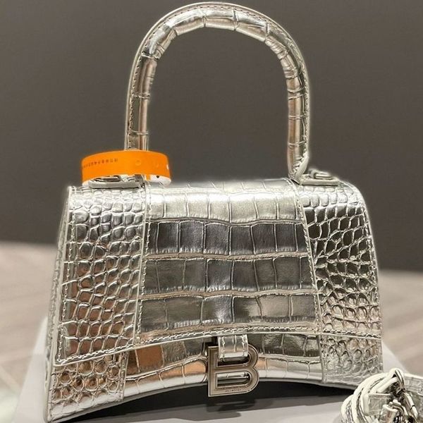 designer bags balenciga 2022 upgrade b pair headroom cowhide hourglass crocodile pattern handbag small one shoulder crossbody mesh red
designer bags balenciga 2022 upgrade b pair headroom cowhide hourglass crocodile pattern handbag small one shoulder crossbody mesh red