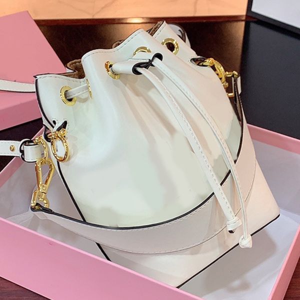 luxury saddle crossbody fends bags for womens multicolor handbag designer sling bag baguette tote shoulder purses woman 7a fashion wallet m8
luxury saddle crossbody fends bags for womens multicolor handbag designer sling bag baguette tote shoulder purses woman 7a fashion wallet m8