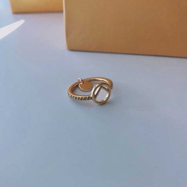 premium designer pear rings for women luxury designer letter f rings fashion jewelry for lovers couple ring for wedding gift party festival, Silver
premium designer pear rings for women luxury designer letter f rings fashion jewelry for lovers couple ring for wedding gift party festival, Silver