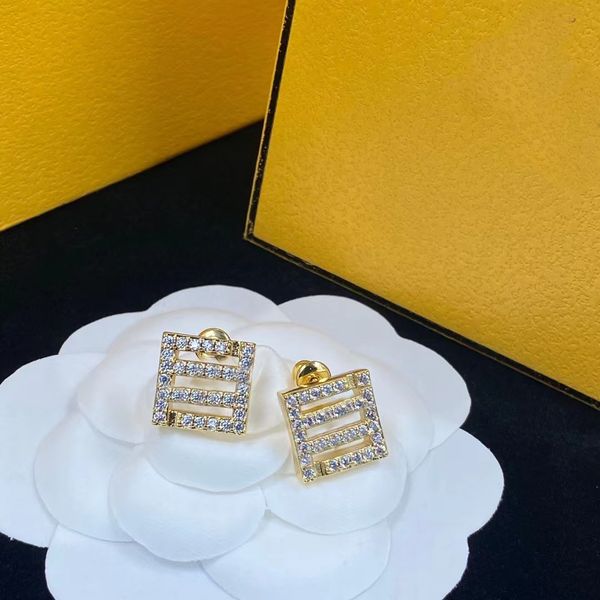 stud earrings luxury brand star designer fashion classic gorgeous diamond style wedding party couple gift jewelry with box, Golden;silver
stud earrings luxury brand star designer fashion classic gorgeous diamond style wedding party couple gift jewelry with box, Golden;silver