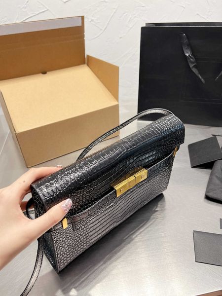 cosmetic bags cases woman handbag designer shoulder bag handle with strap crossbody bags plain weave classic elegant grace crocodile gold ha
cosmetic bags cases woman handbag designer shoulder bag handle with strap crossbody bags plain weave classic elegant grace crocodile gold ha