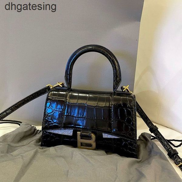 bag versatile handbags leather portable hourglass fashion 2022 spring alligator balencaigass portable small bags k9ky
bag versatile handbags leather portable hourglass fashion 2022 spring alligator balencaigass portable small bags k9ky